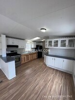 45 Pheasant Hill Trailer Park in Milford, ME - Building Photo