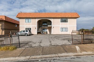 6987 Mendon Ln in Las Vegas, NV - Building Photo