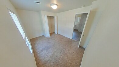 219 S Main St in Romeo, MI - Foto de edificio - Building Photo