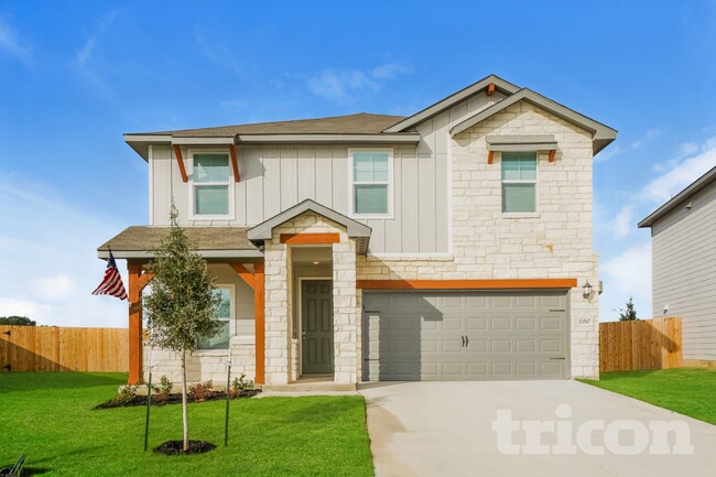 13507 Paxton Blvd in Saint Hedwig, TX - Building Photo - Building Photo