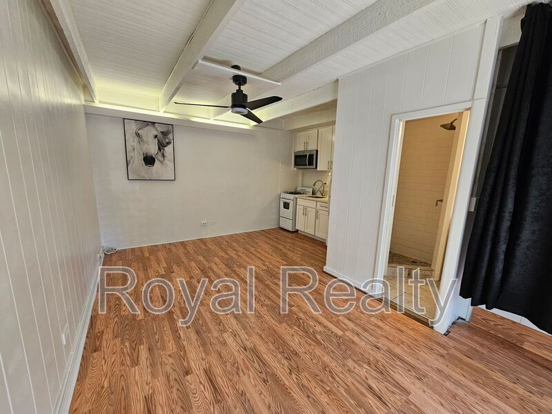 234 ?Ohua Ave in Honolulu, HI - Building Photo