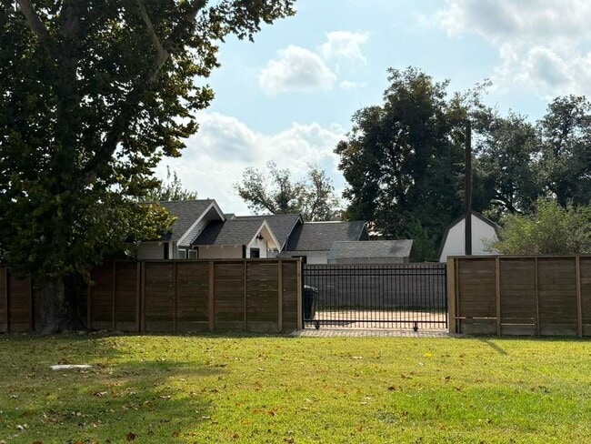 property at 6109 N Main St