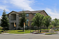 Siena Apartments in Roseville, CA - Foto de edificio - Building Photo