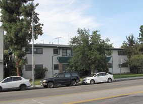 11666 Magnolia Blvd Apartments