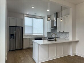 428 SW B St in Bentonville, AR - Building Photo - Building Photo