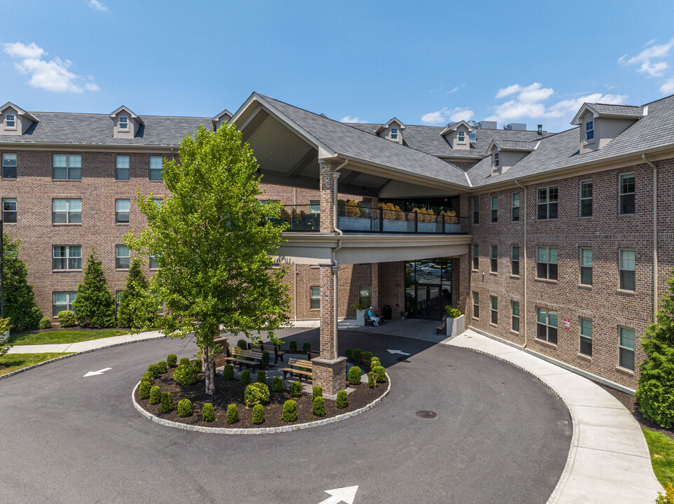 The Manor at Totowa in Totowa, NJ - Foto de edificio