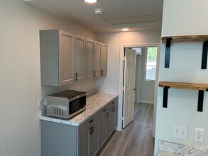 24445 Leafwood Dr in Murrieta, CA - Building Photo - Building Photo