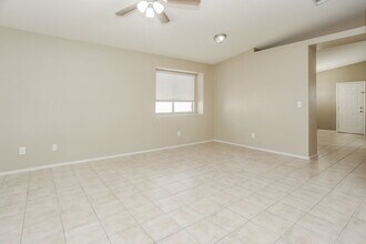 2103 Point Morada Ave in North Las Vegas, NV - Building Photo - Building Photo