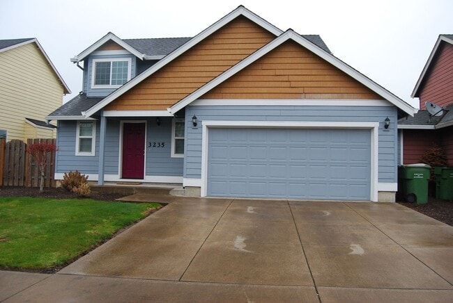 3235 McKern Pl in Newberg, OR - Building Photo - Building Photo