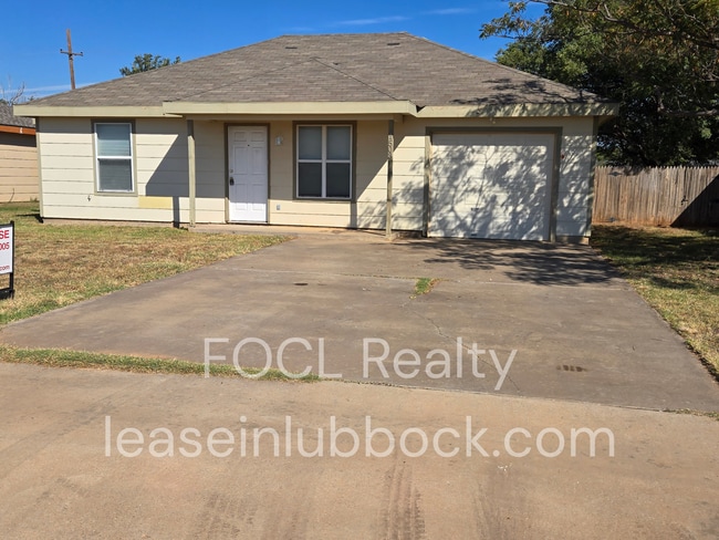 property at 1503 E Queens St