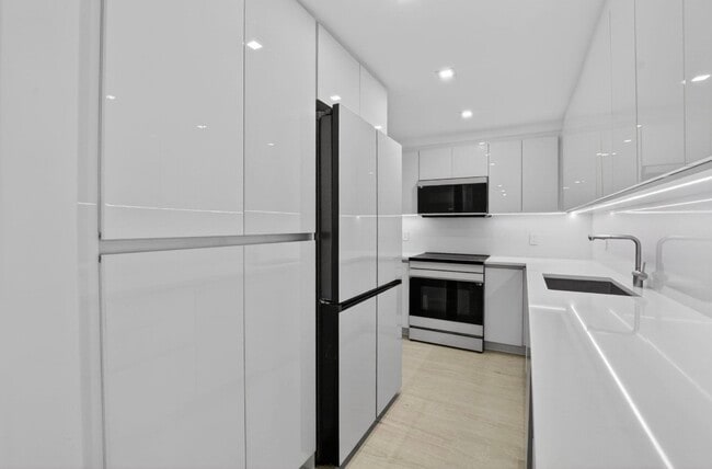 7835 Lakeside Blvd in Boca Raton, FL - Building Photo - Building Photo