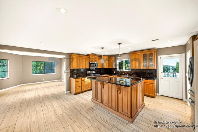 5187 Llano Dr in Los Angeles, CA - Building Photo - Building Photo