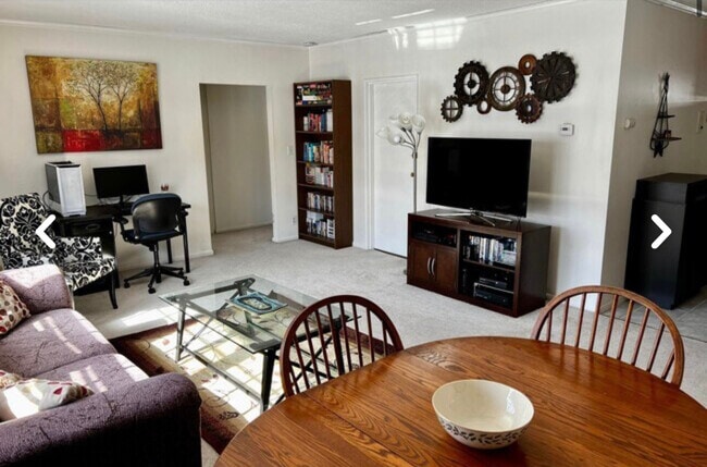 117 Lake Shore Rd, Unit 3