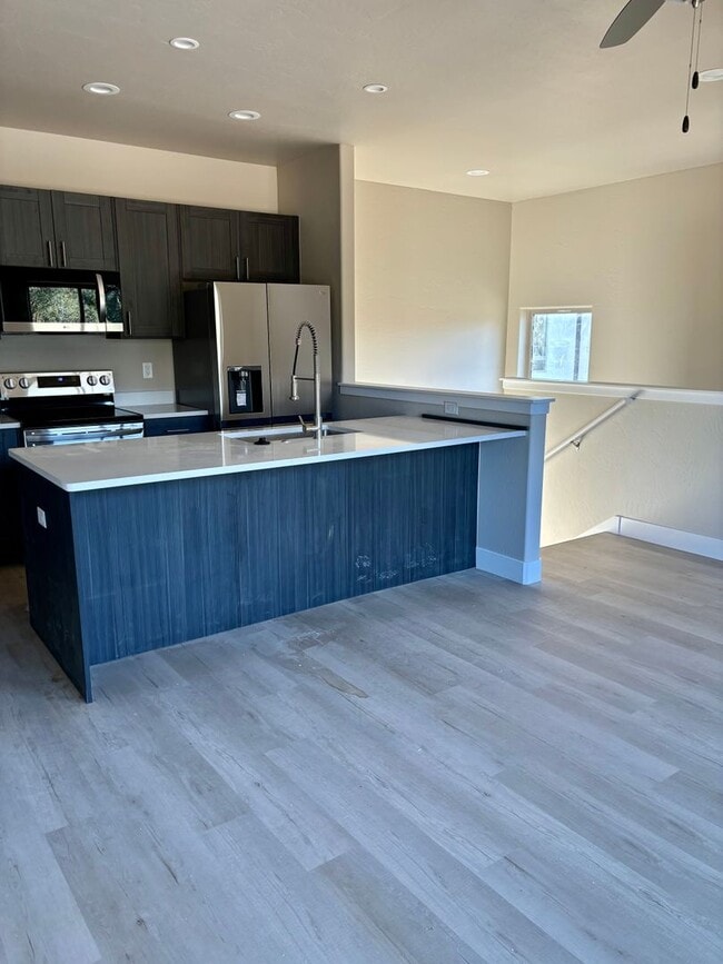 property at 122 New St