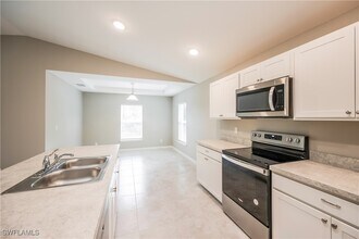 3317 63rd St W in Lehigh Acres, FL - Building Photo - Building Photo