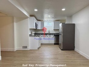 543 Stansbury Ave in Tooele, UT - Building Photo - Building Photo