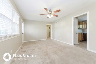 1103 Skyline Dr in Grandview, MO - Building Photo - Building Photo