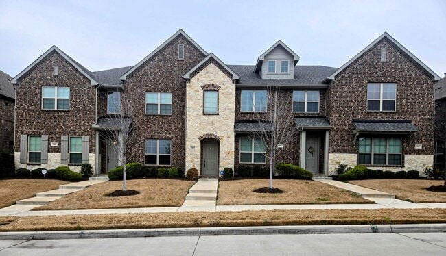 property at 5809 Boulder Wy