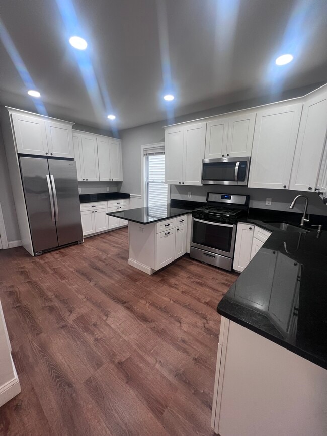 38 Crescent Ave, Unit 1