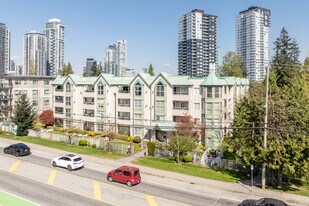 Melrose Gardens in Surrey, BC - Building Photo