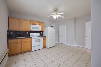 524 N Preston St in Philadelphia, PA - Building Photo - Building Photo
