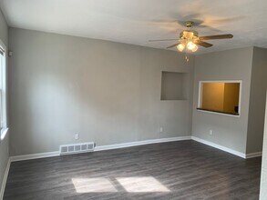 14 Jacksonia St in Pittsburgh, PA - Building Photo - Building Photo