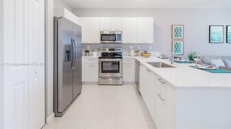 1715 SE 27th Rd in Homestead, FL - Building Photo