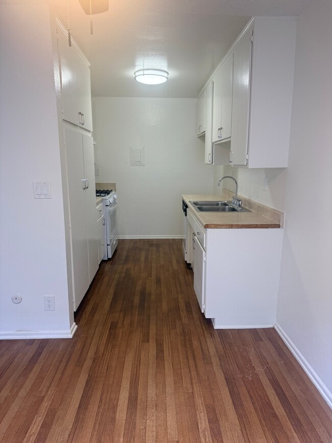 15128 Sherman Way, Unit 107