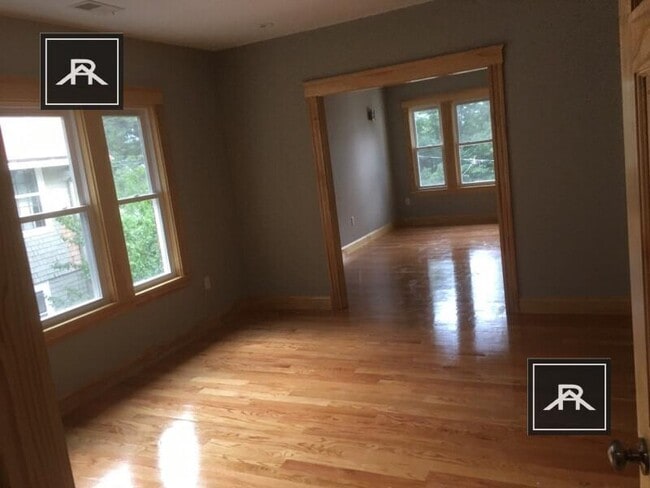 154 Winchester St in Brookline, MA - Building Photo - Building Photo
