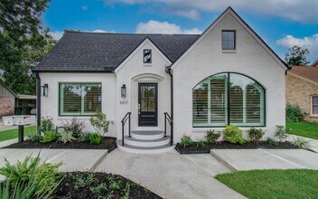 6611 Rockbridge Ln in Houston, TX - Building Photo - Building Photo