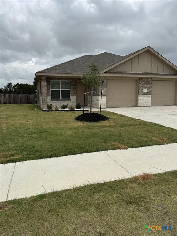 property at 523 Lost Trl