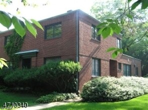 225 Hardwick St in Belvidere, NJ - Building Photo - Building Photo