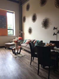Building Photo - Creekwalk Commons Apartamentos in Syracuse, New York