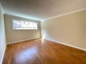 3671 Jasmine Ave in Los Angeles, CA - Foto de edificio - Interior Photo