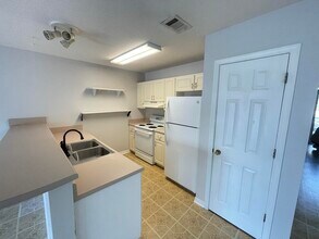 136 Noblat Dr in Mary Esther, FL - Building Photo - Building Photo