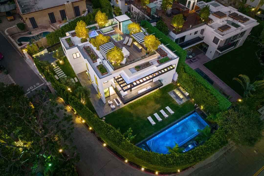 1100 La Collina Dr in Beverly Hills, CA - Building Photo