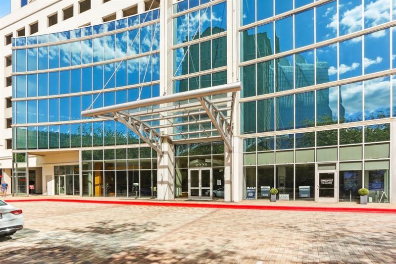 3324 Peachtree St NE-Unit -2207 in Atlanta, GA - Building Photo