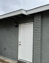21629 Cottonwood Ave in Moreno Valley, CA - Building Photo - Building Photo
