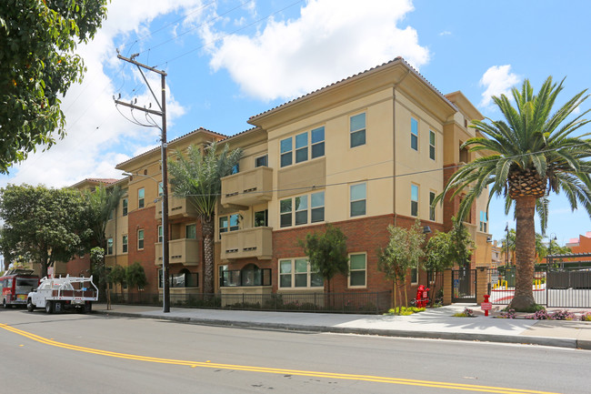 Andalucia Apartments in Santa Ana, CA - Building Photo - Building Photo