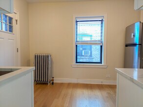 4604 N Winchester Ave, Unit 3C in Chicago, IL - Building Photo - Building Photo