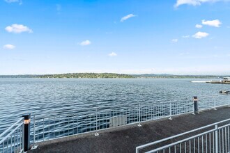 9500 Rainier Ave S in Seattle, WA - Building Photo - Building Photo