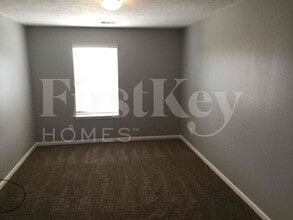 1210 Larks Trace Ln in Houston, TX - Foto de edificio - Building Photo