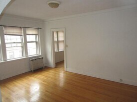 4 Chiswick Rd, Unit 24 in Boston, MA - Building Photo