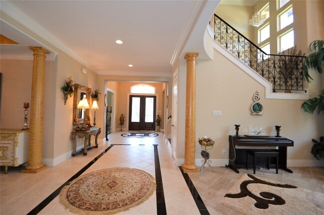 property at 5303 Fenwick Way Ct