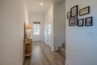 63 Buckingham Dr in Midway, GA - Building Photo - Building Photo