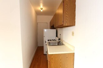 962 W Cornelia Ave in Chicago, IL - Building Photo - Building Photo