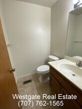 8315 Lasalle Ave in Cotati, CA - Building Photo - Building Photo