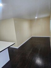 1004 SW 116th St in Seattle, WA - Building Photo - Building Photo