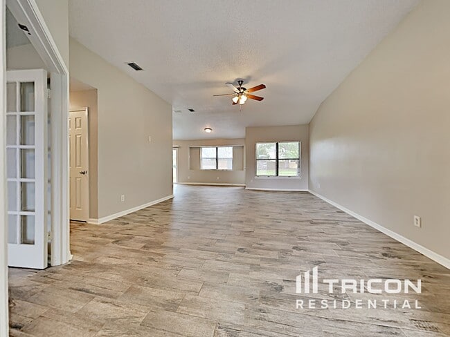 8553 Bending Branch Ct in Jacksonville, FL - Building Photo - Building Photo