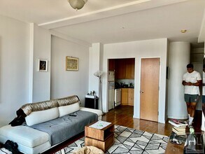 21 STREET in Queens, NY - Building Photo - Building Photo